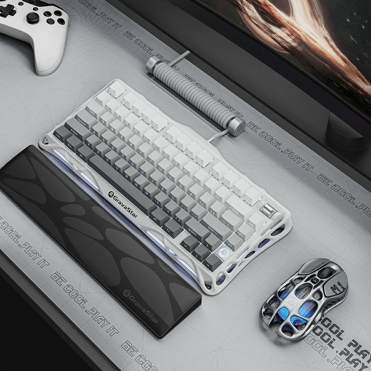 Mercury K1 Gaming-Tastatur – Verlauf-Weiß
Stilvolle 75% mechanische Gaming-Tastatur in elegantem Verlauf-Weiß mit Gradient-Design und RGB-Beleuchtung
Erleben Sie Gaming in seiner reinsten Form mit der Mercury K1 in elegantem Verlauf-Weiß. Diese stilvolle Gaming-Tastatur vereint minimalistisches Gradient-Design mit professioneller Performance – perfekt für deutsche Gamer, die Wert auf Ästhetik und Funktionalität legen.