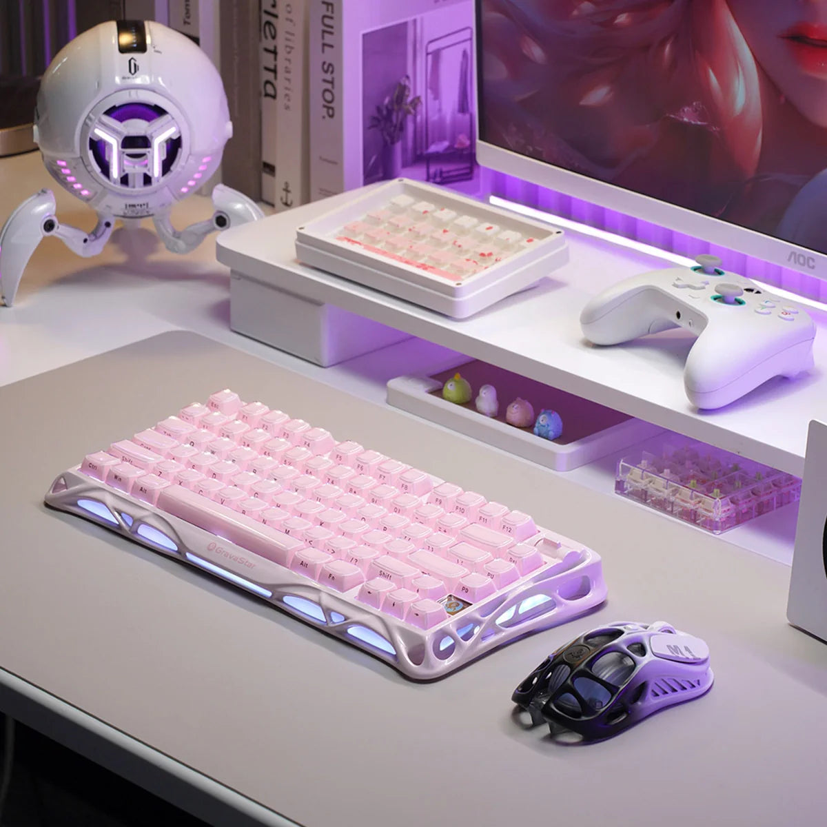 Mercury K1 Gaming-Tastatur – Sakura-Rosa-Sonderedition
Elegante 75% mechanische Gaming-Tastatur in zarter Sakura-Rosa Sonderedition
Erleben Sie Gaming-Eleganz in ihrer schönsten Form mit der Mercury K1 in der exklusiven Sakura-Rosa-Sonderedition. Diese premium 75% Gaming-Tastatur vereint japanische Kirschblüten-Ästhetik mit professioneller Gaming-Performance – perfekt für deutsche Gamer, die Wert auf Stil und Funktionalität legen.