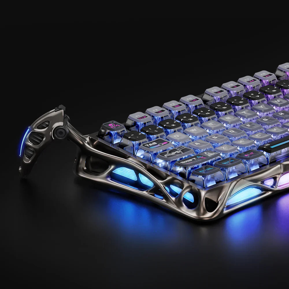 Mercury K1 Pro Gaming-Tastatur – Cyberpunk-Sonderedition
Limitierte 75% mechanische Gaming-Tastatur mit dystopischem Cyberpunk-Design und futuristischer RGB-Neon-Beleuchtung
Willkommen in der Zukunft des Gamings! Die Mercury K1 Pro Cyberpunk-Sonderedition vereint dystopische Ästhetik mit modernster Gaming-Technologie. Diese limitierte Edition ist mehr als eine Tastatur – sie ist Ihr Schlüssel zur digitalen Rebellion und perfekt für deutsche Gaming-Rebellen.