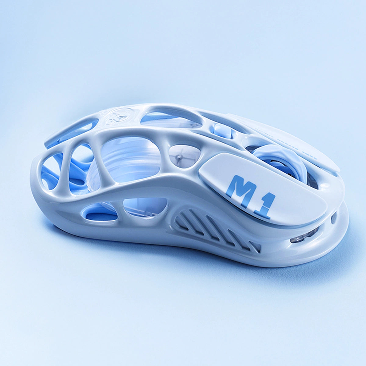 Mercury M1 Pro Ice Blue Gaming Mouse 26,000 DPI PAW3395 88g 4K