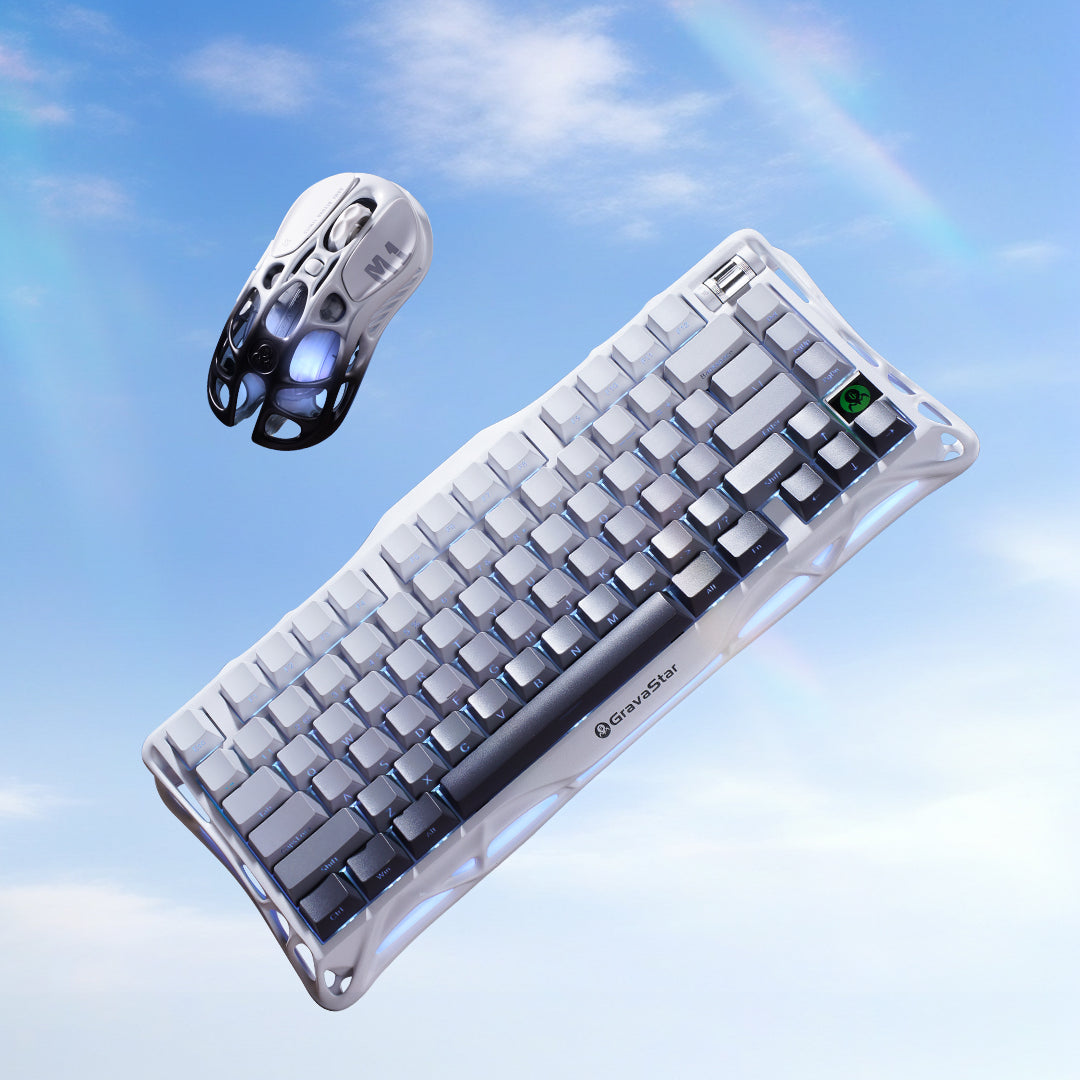 GravaStar Pro-Gaming-Set – Verlauf-Weiß
Elegantes Gaming-Bundle mit strahlendem Gradient-Weiß Design für stilvolles Gaming
Steigern Sie Ihr Gaming-Erlebnis mit dem GravaStar Pro-Gaming-Set in elegantem Verlauf-Weiß. Dieses premium Gaming-Bundle vereint strahlend weißes Gradient-Design mit professioneller Performance – perfekt für deutsche Gamer, die Wert auf saubere Ästhetik und moderne Eleganz legen.