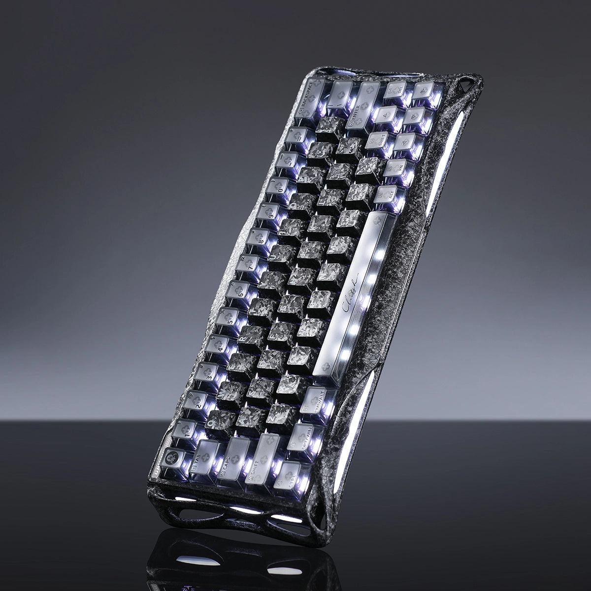 Mercury V60 Pro – Cyber-Frost-Schwarz